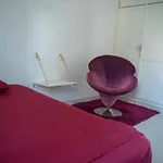 Lovely And Close To Airport, Sea, And Old Town