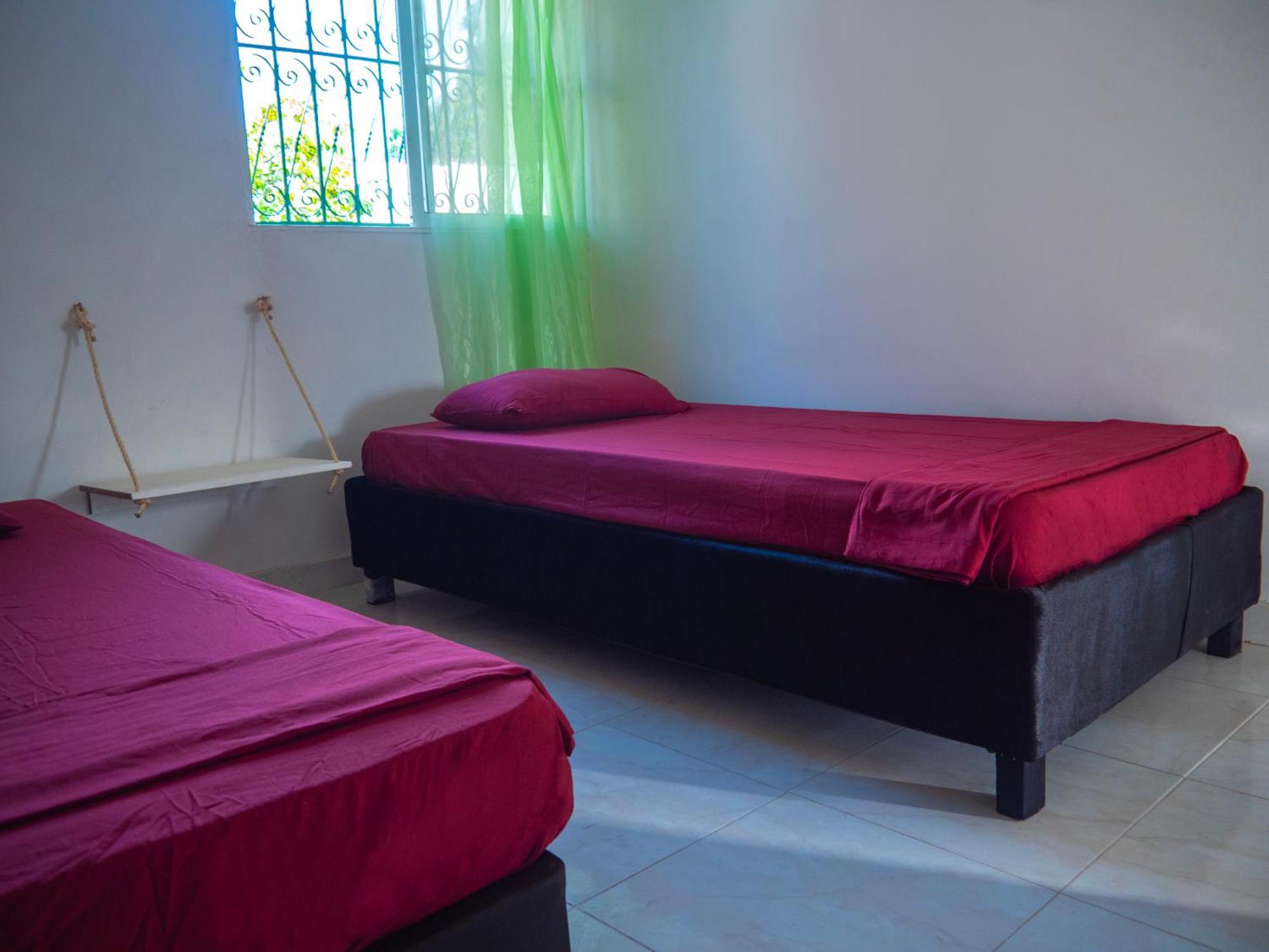 Сasa de vacaciones Lovely And Close To Airport, Sea, And Old Town Cartagena